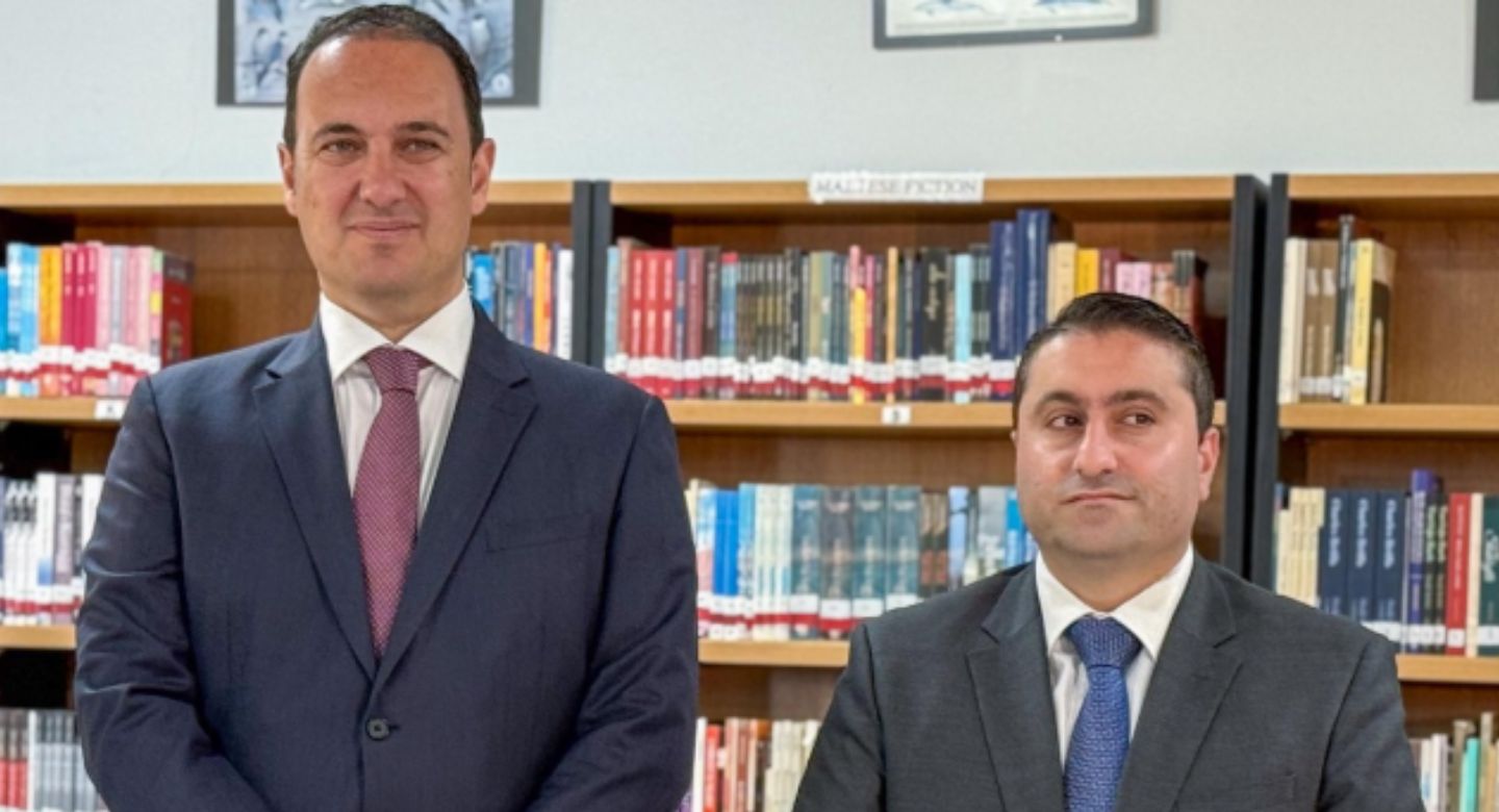 Permanent Secretary breaches law to hide consultancy contracts